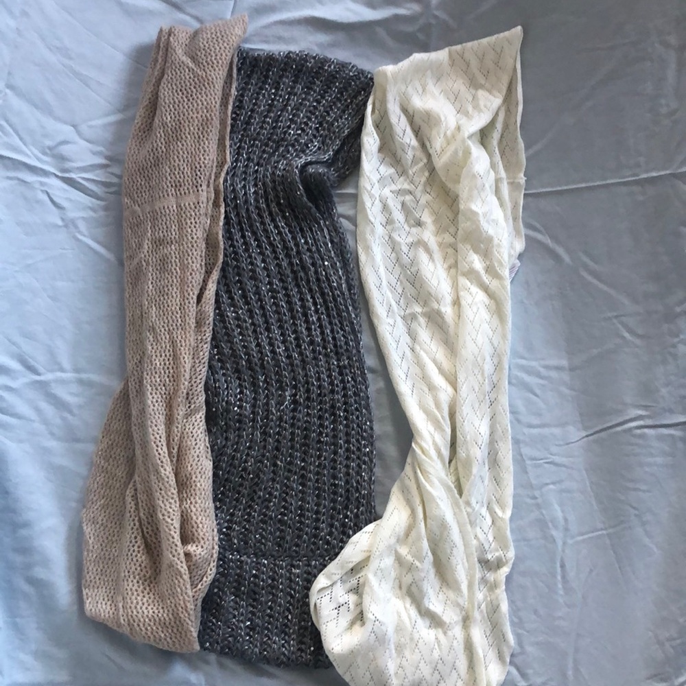 3 infinity scarfs